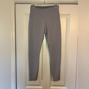 Everlane Perform Ankle leggingss. Size small.